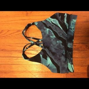 Lululemon sports bra